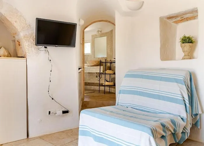 Trullo Vittoria With Private Swimming Pool Villa
