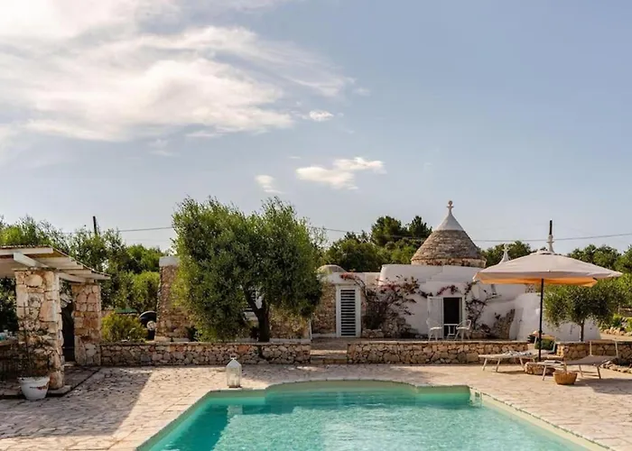 Trullo Vittoria With Private Swimming Pool Villa *
