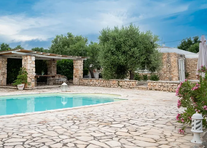 Trullo Vittoria With Private Swimming Pool Ostuni